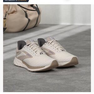 Brooks Women’s Anthem 6 Neutral Running Shoe